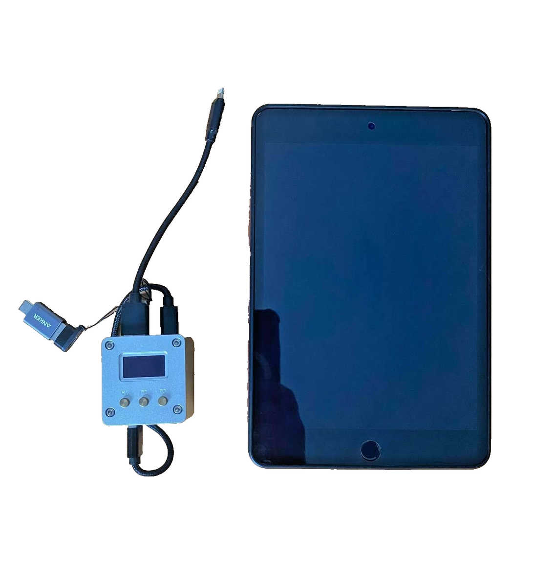 APPLE IPAD MINI 4 128GB WI-FI /CELLULAR BUNDLE = JAILBREAK STATION