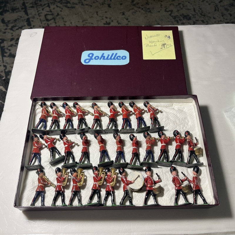 John Hill Co (JOHILLCO) Coldstream Guard 29Pc Marching Band + Army Toy Soldiers