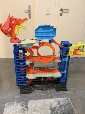 Hot Wheels Ultimate Garage Parkhaus Spielset mit Drache, 1:64, GJL14