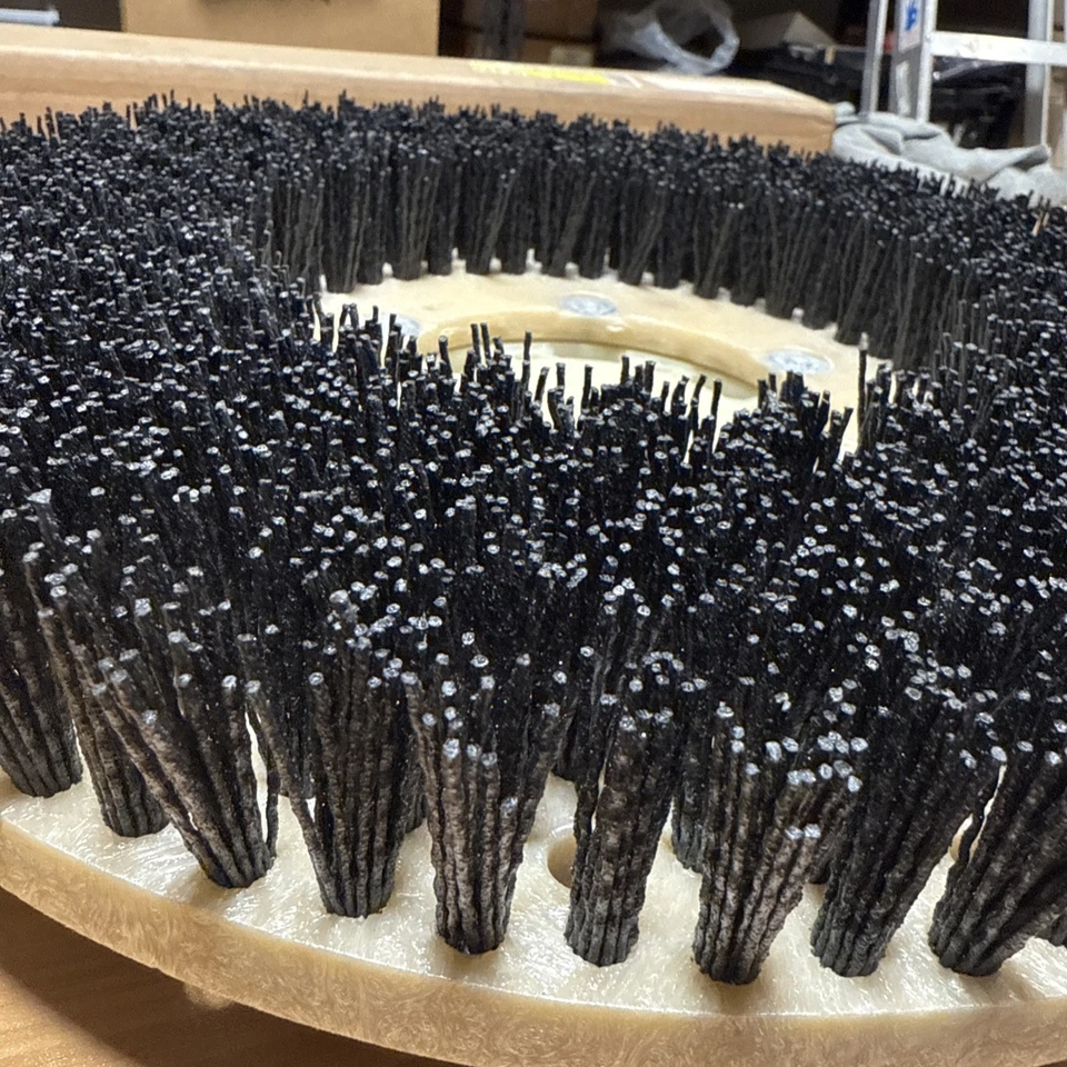 CLARKE 14" CEPILLO GRANO PESADO 11426B Foto 3 de 4