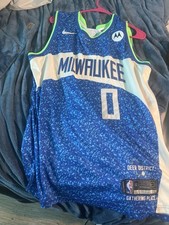Milwaukee Bucks Damian Lillard Alternate Jersey Size Large