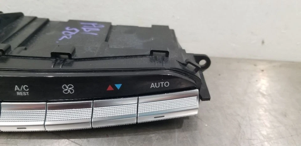 18 MERCEDES BENZ AMG S63 W222 AUTOMÁTICO DOBLE ZONA CONTROL DE TEMPERATURA 2229063602 Foto 2 de 4