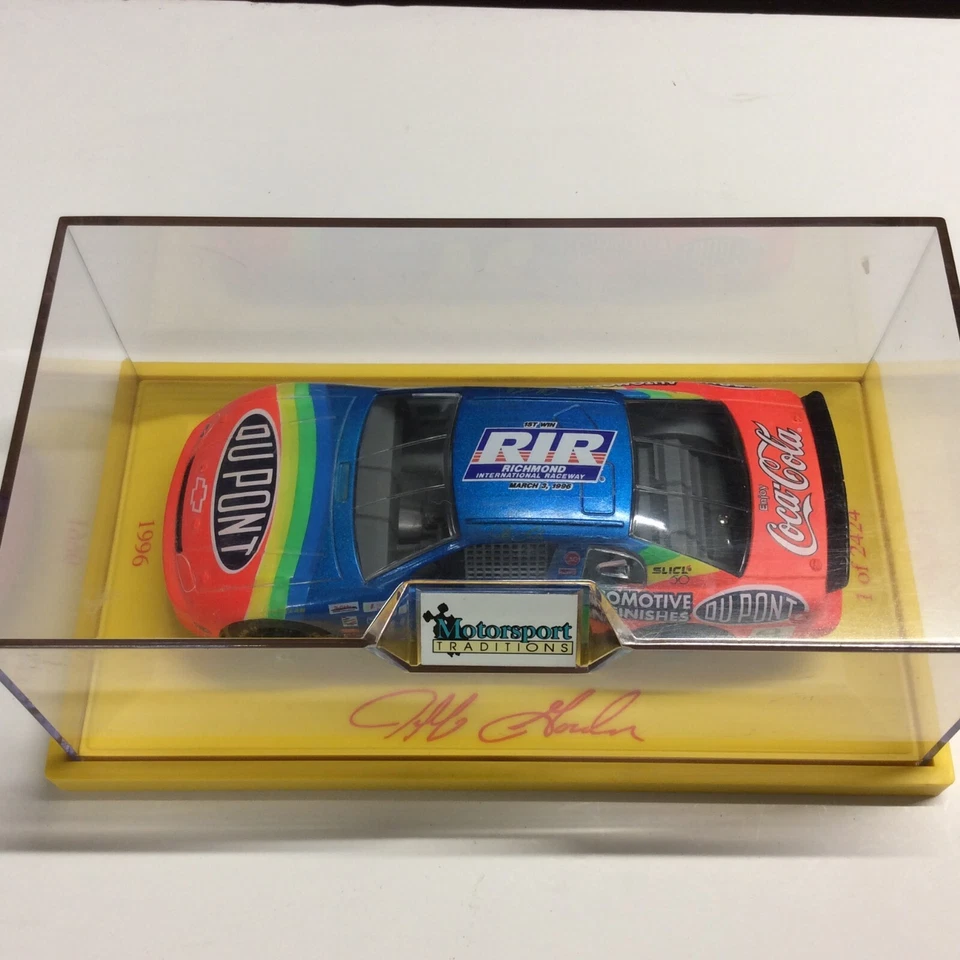 #24 Jeff Gordon Dupont 1996 Richmond primera victoria campeones de carreras 1/24 Foto 2 de 4