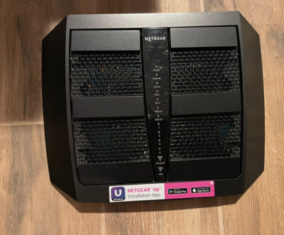 NETGEAR - Nighthawk X6S AC4000 Tri-Band Wi-Fi 5 Router - Black