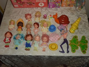 strawberry shortcake figures 1980s