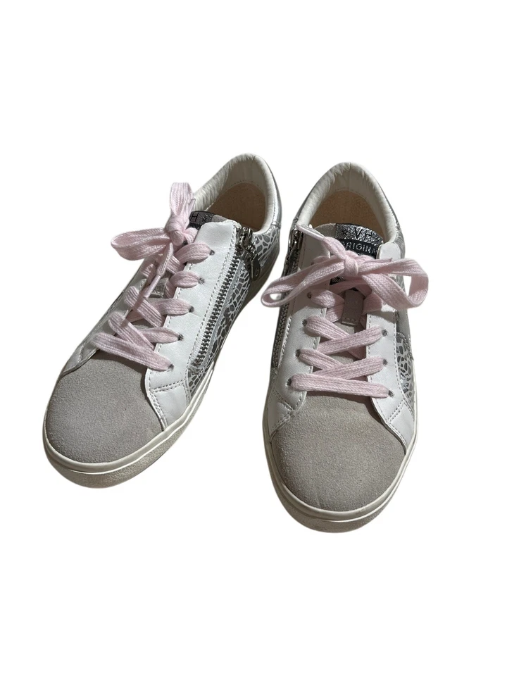 NWOT Vintage Havana | Khloe VHK Star Sneaker | Big Girls Size 4 - Image 3 of 4