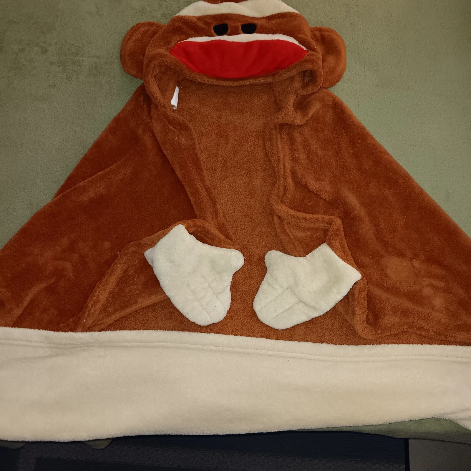 Plush Bath Towel For Kids, Hooded Monkey Theme, Hands To Wrap Around. .bxDAN..