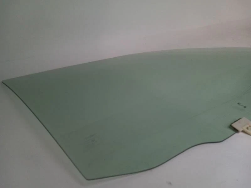 Nissan Pathfinder 2004 puerta del pasajero delantero vidrio Foto 3 de 4