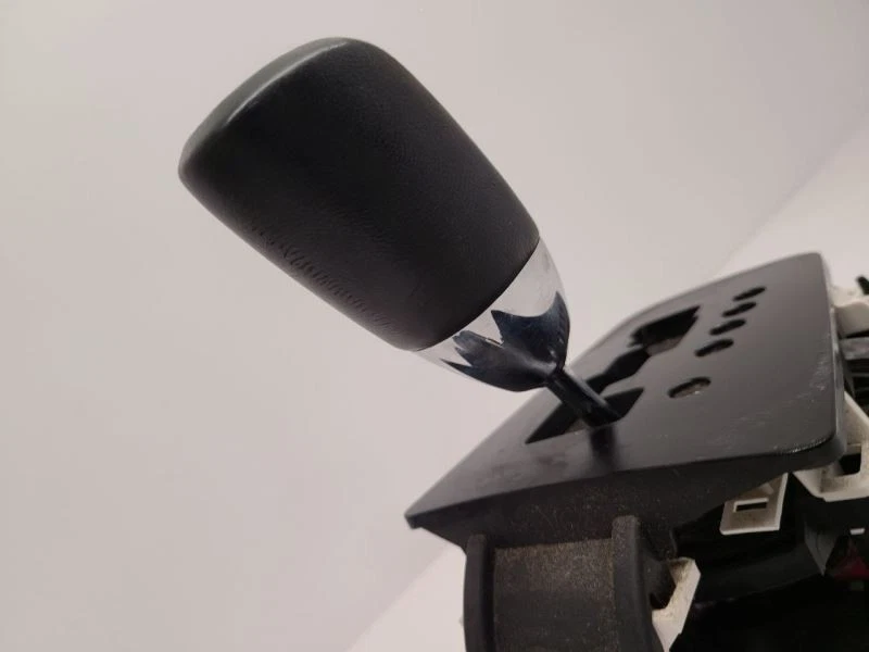 2011 Chrysler 200 Sedan AUTO seletor de alavanca de câmbio de marchas de piso - Imagem 4 de 4