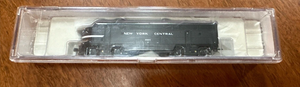 Walthers N Scale Loco #920-34096 C-Liner New York Central 6604 NYC NOS NY - Image 3 of 4