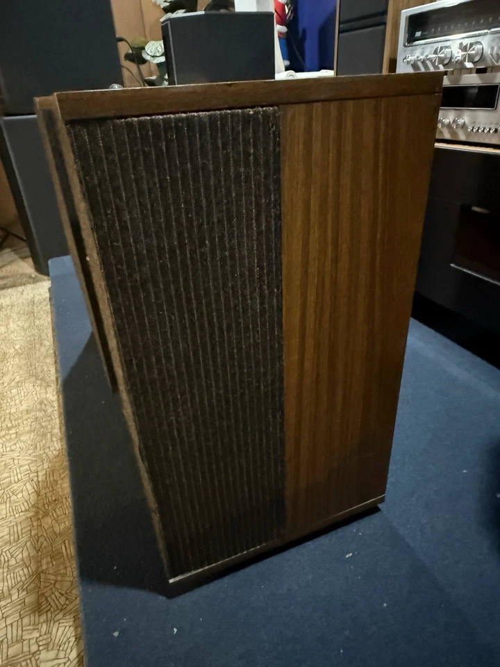 Bose 501 Series IV Speakers - Good Condition!  Local pickup - Image 4 of 4