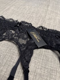 Dita Von Teese Lingerie Set NEW NEVER WORN Bra and Garter Belt Black ￼