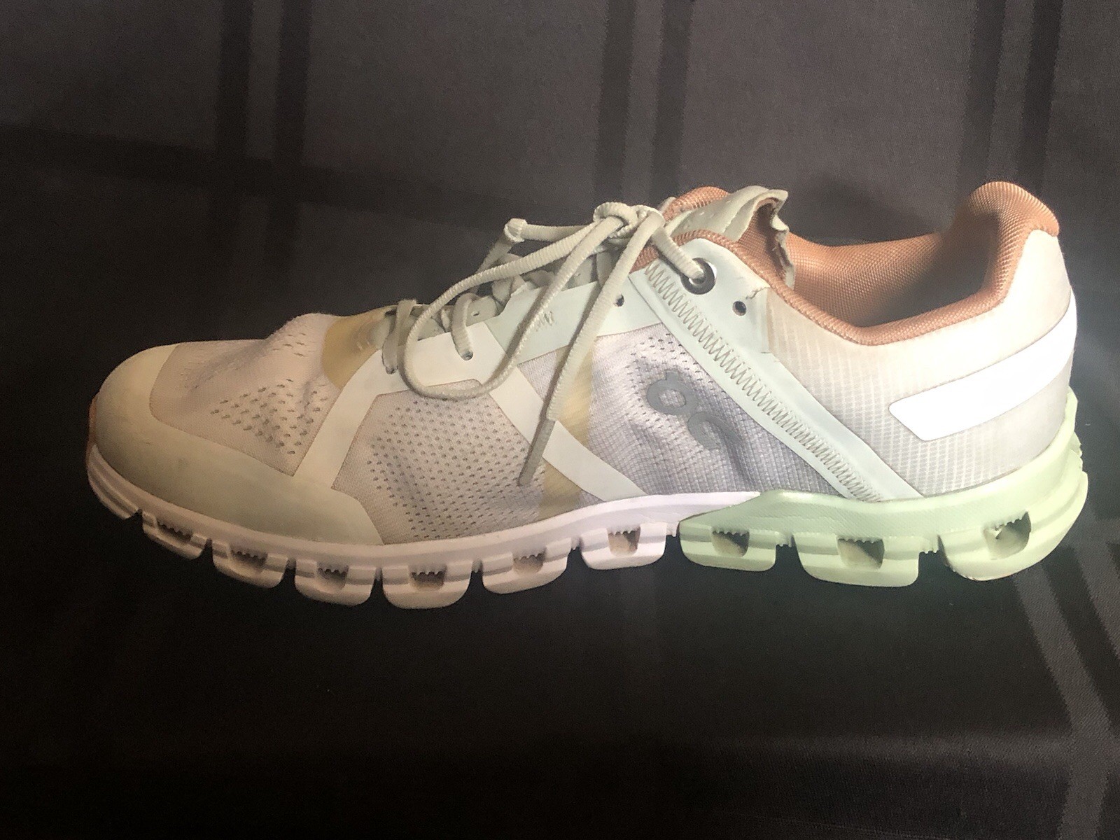 On Cloud Women’s Swiss Engineering Cloudflow Runn… - image 2