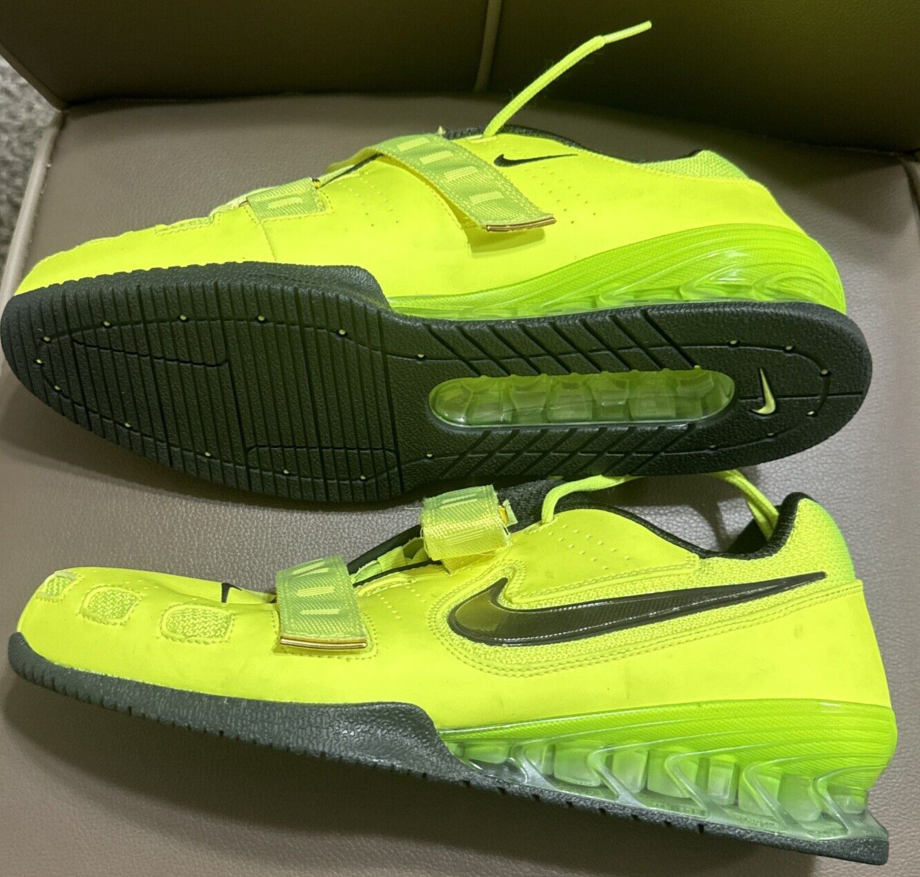 Nike Romaleos 2 Volt Size 12 Men Power Lifting Shoes Neon Green Power Bridge B2 image 5