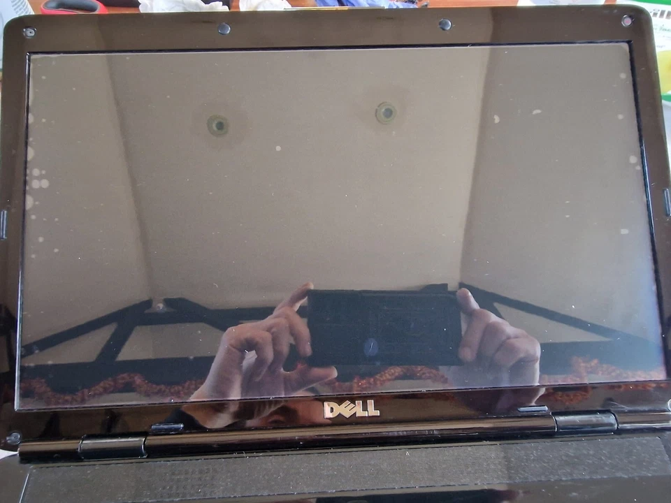 Dell Inspiron 1545 Black Intel Celeron 900 @2.2GHz Bios Tested Only Read Descrip - Image 3 of 4