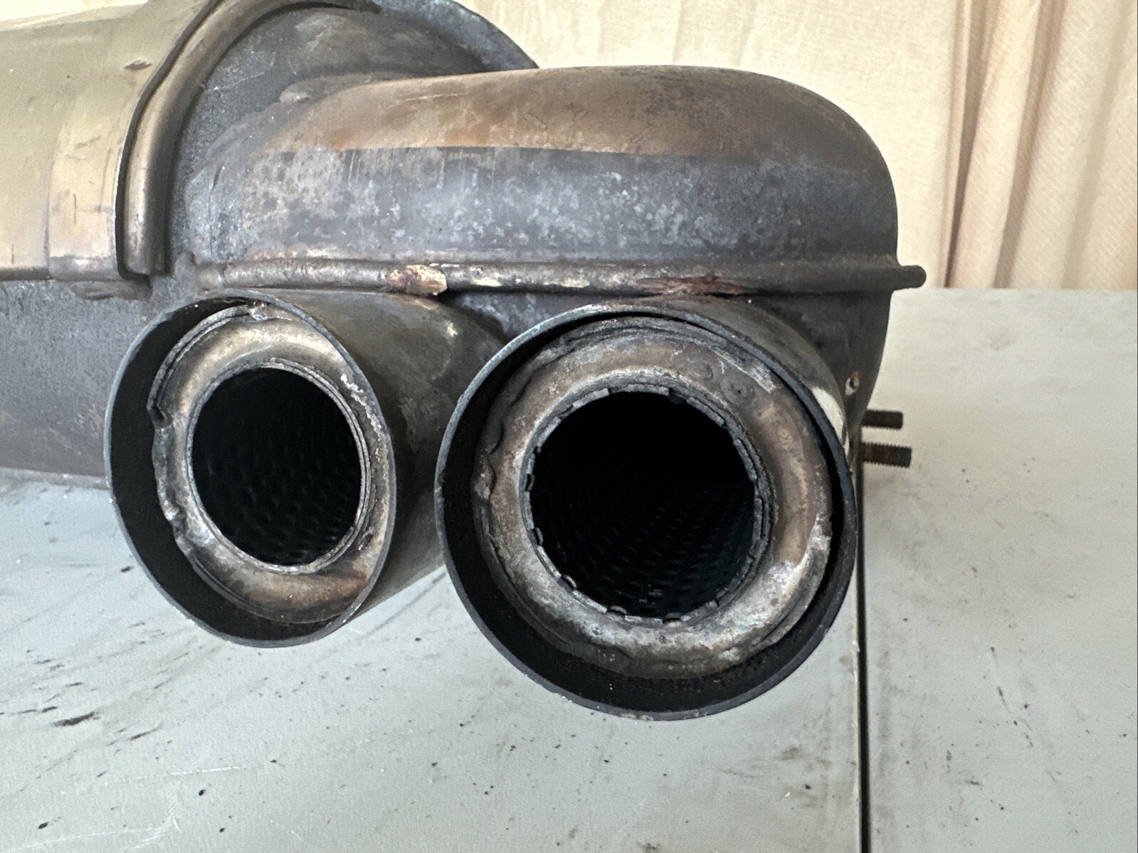 OEM Ferrari 308 GTBI/GTSI Mondial 8 Exhaust Muffler Silencer 114683