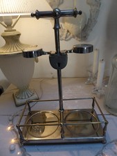 Tantalus Ständer für 2 Dekanter Metall versilbert Art Deco Rarität