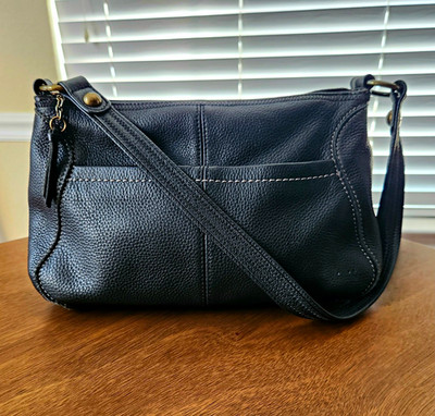 The Sak Iris Black Pebbled Leather Small Hobo Shoulder Bag Purse Minimalist
