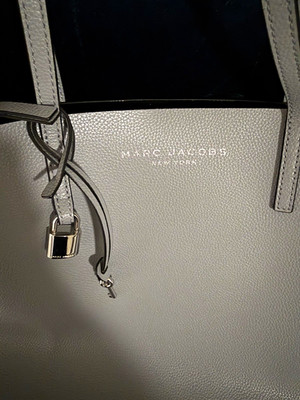Marc Jacobs Gray Large Tote Zip Closure Silver Hardware Padlock Inner Pockets