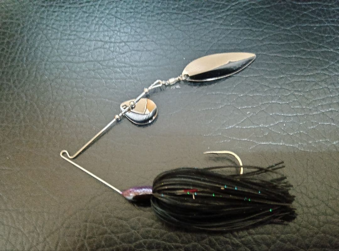 JACKALL Medis Old Spinnerbait Hard Lure Near Mint Fishing Equipment - Image 2