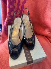 Bruno Magli NIB Navy peep toe sling back pumps 7AAAA