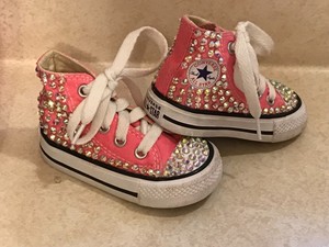 baby girl chuck taylors