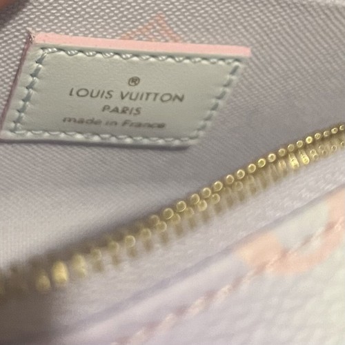 New Louis Vuitton LV Wapity Small Case Wristlet Sunrise Pastel Ombre Gradient - Picture 4 of 4
