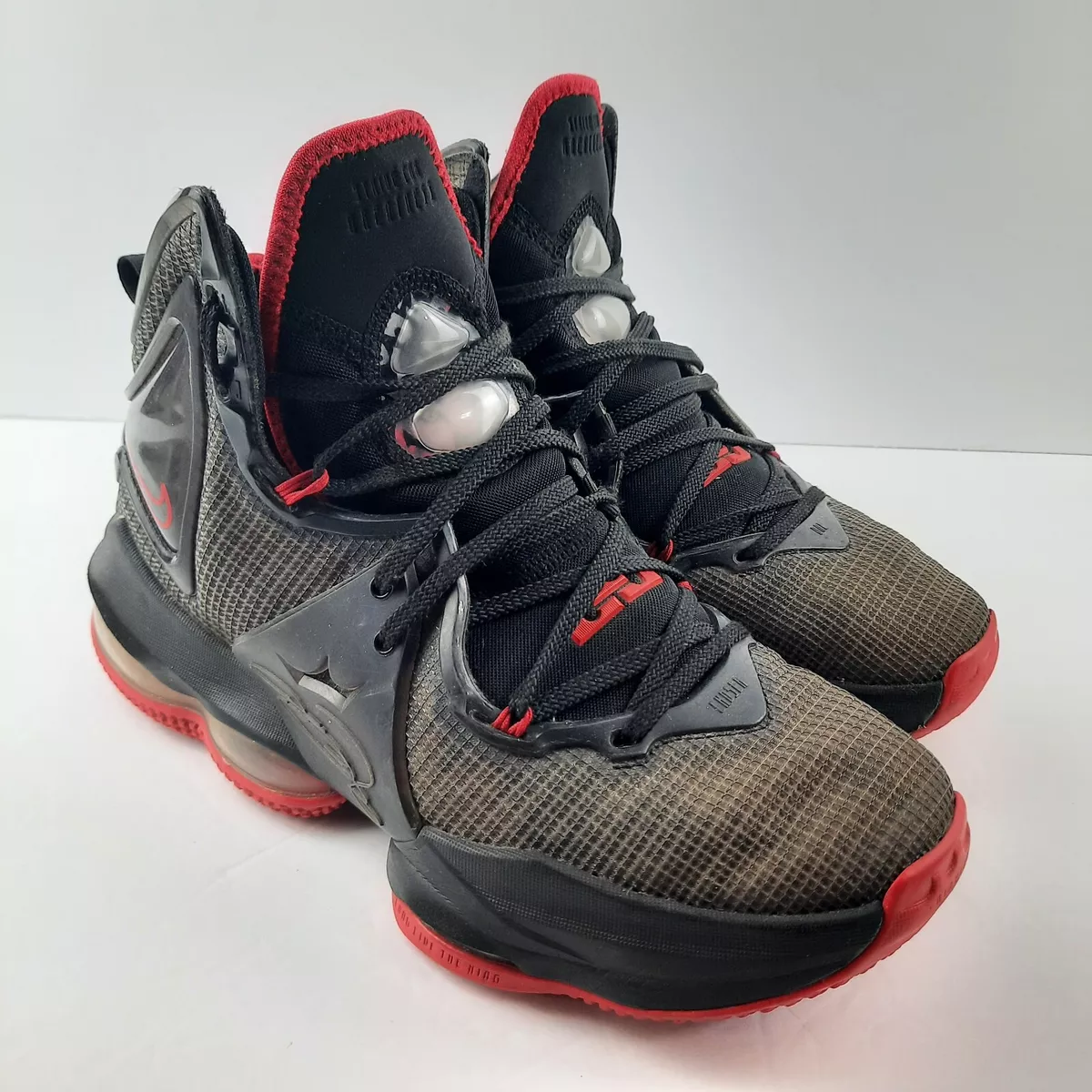 Lebron 1 hotsell black and red