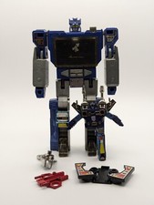 Vintage G1 Transformers "Soundwave" Original. Works well. W/mini cassette parts