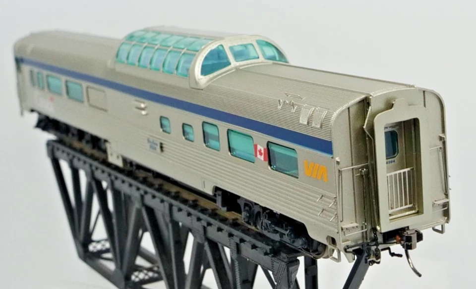 Rapido 116047 HO VIA RAIL Canada #8504 Budd Mid Train Dome Passenger Car NIB - Image 4 of 4