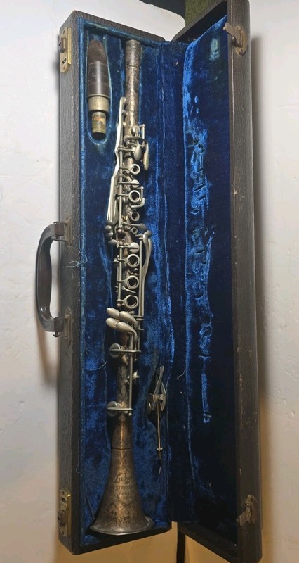 Rare Early Ludwig Standard Silver Tone Metal Clarinet Jazz Woodwind Instrument