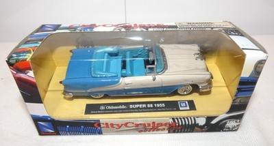 1955 Oldsmobile Super 88 Diecast 1:43 Scale New Ray Cruiser Collection
