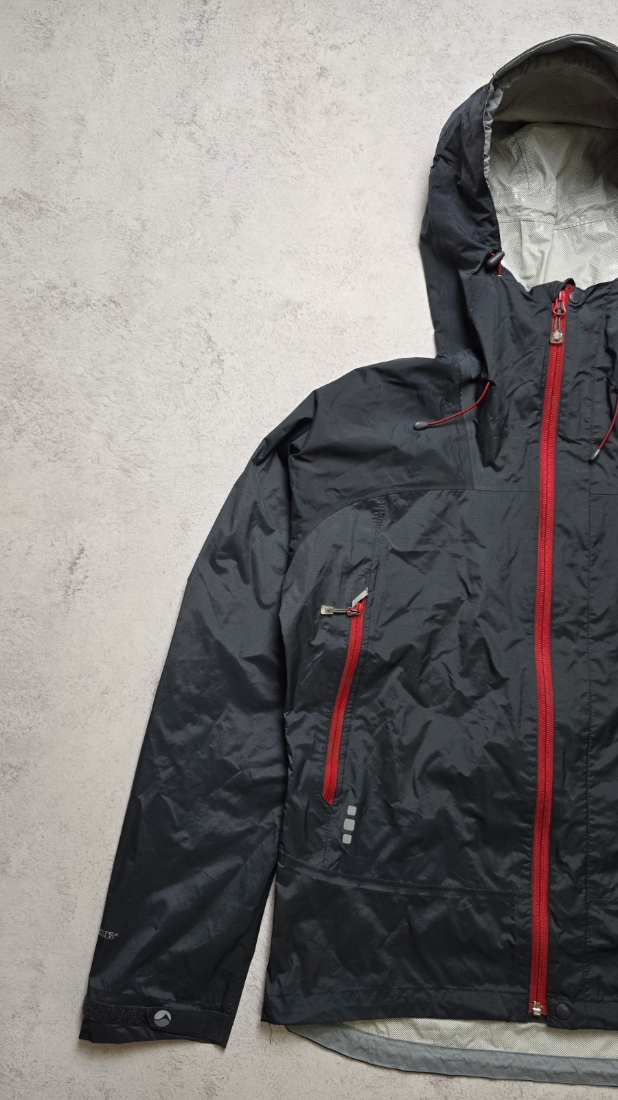 Montane Pertex Shield Waterproof Hooded Rain Jacket Black Red Lightweight Shell image 7