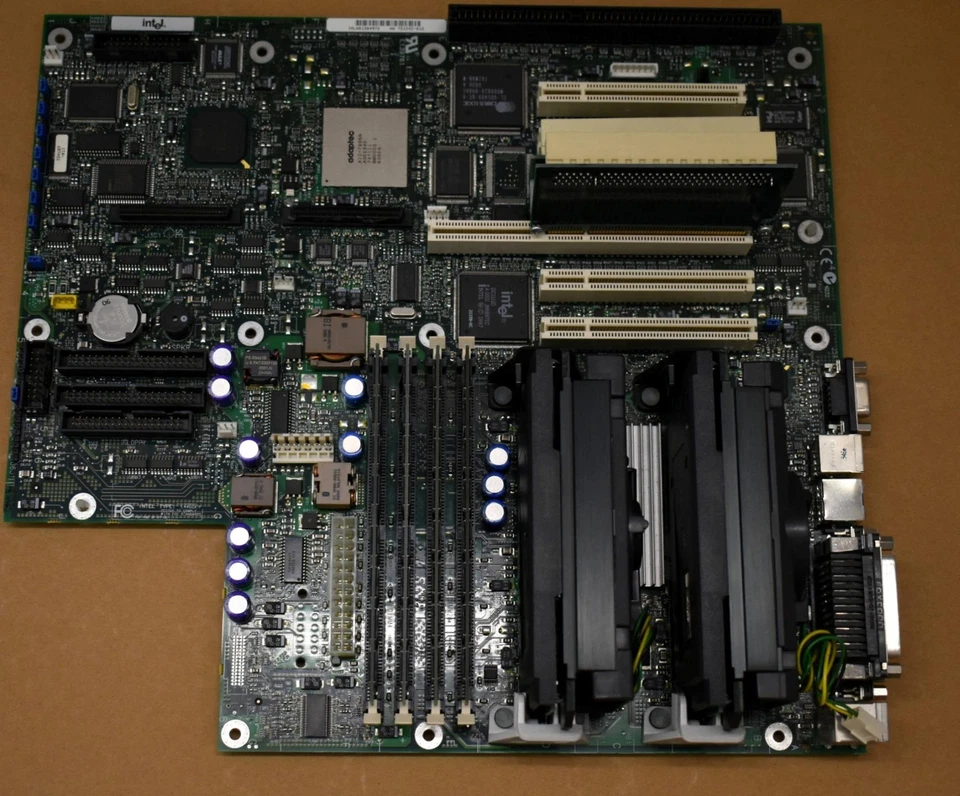 Intel L440GX Server Motherboard With Dual Pentium III 500MHz , 1GB RAM - Image 4 of 4