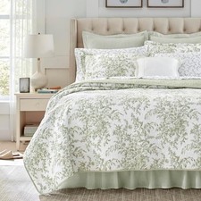 Laura Ashley Queen Quilt Set, Reversible Cotton Bedding w/ Matching Shams 7385