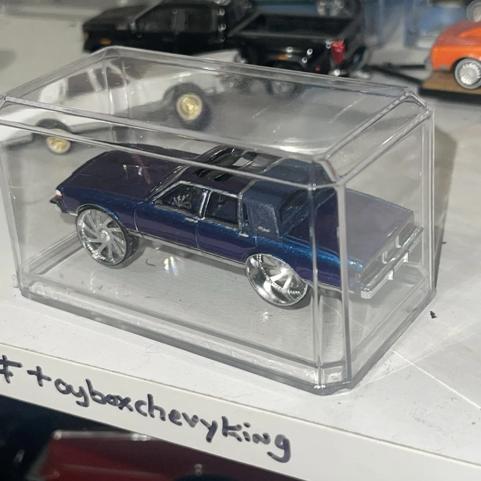 "Chevrolet Caprice Classic Brougham LS 1988 1/64 BORROSO PERSONALIZADO EN 30"" Forgis" Foto 4 de 4