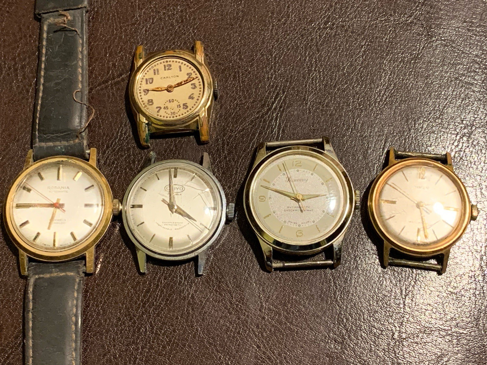 Saxony Carlton Rodania Antique Vintage And Lot Watch Timex Ovivo - VintageWatches.PK Saxony Carlton Rodania Antique Vintage And Lot Watch Timex Ovivo - vintagewatches.pk