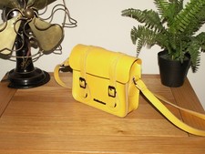 Dr. Martens 7" mini borsa a tracolla in pelle piccola (326)