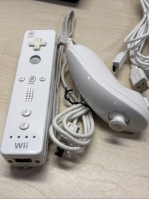 Nintendo Wii U 32GB WUP-101(02) Console Bundle w/ Gamepad plus Black Tested