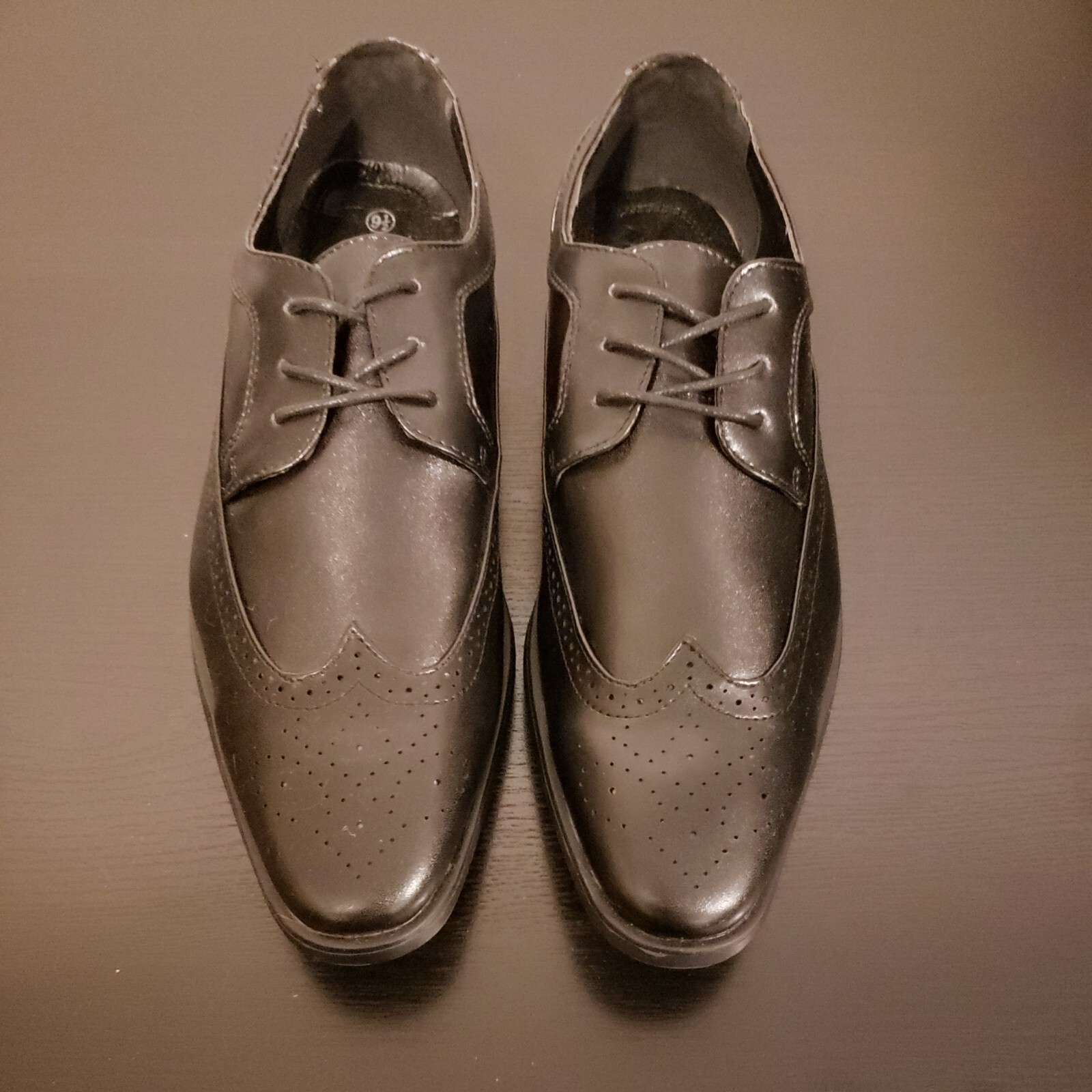 SAOLA Scarpe eleganti nere stringate a coda di rondine nuove senza scatola ~ Marco Vitale Collection da uomo taglia 9 5