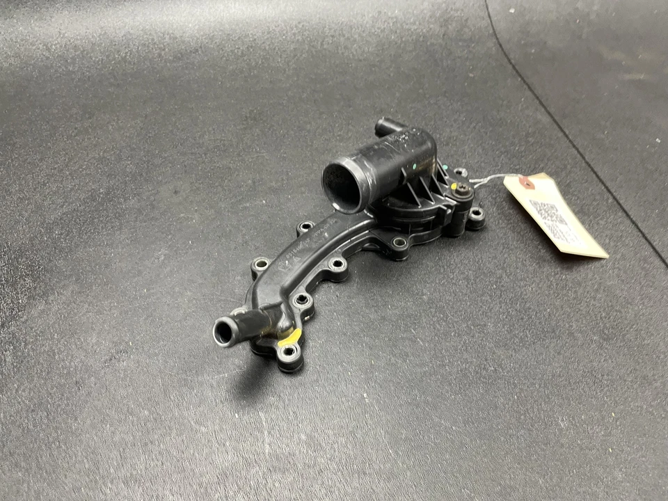 Carcasa termostato Dodge Challenger 5184977AE 2018 2013 2014 2015 2016 - 2023 Foto 2 de 4