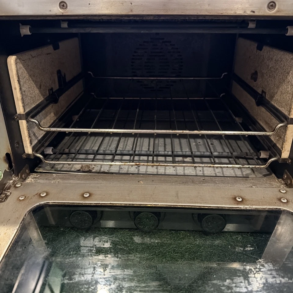 Horno de ladrillo Cuisinart modelo de lujo BRK-300 funciona muy bien tostadora para asar por convección Foto 2 de 4