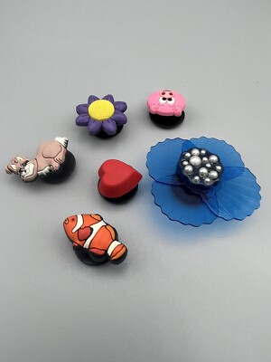Crocs Shoe Charm Accessories 6 Pcs Flowers Pig Love Nemo Rabbit NEW