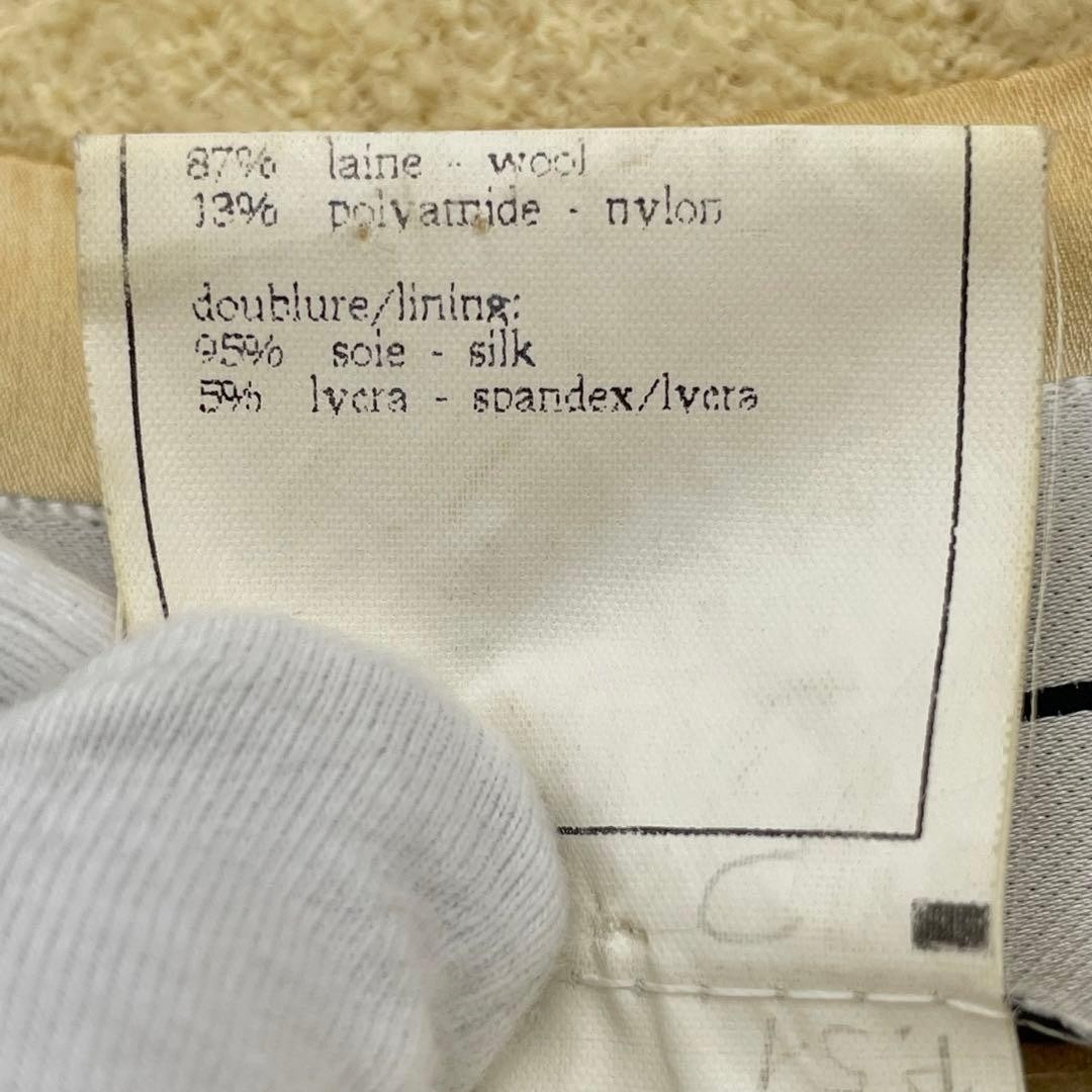 CHANEL model tweed jacket here mark button F/S fr… - image 11