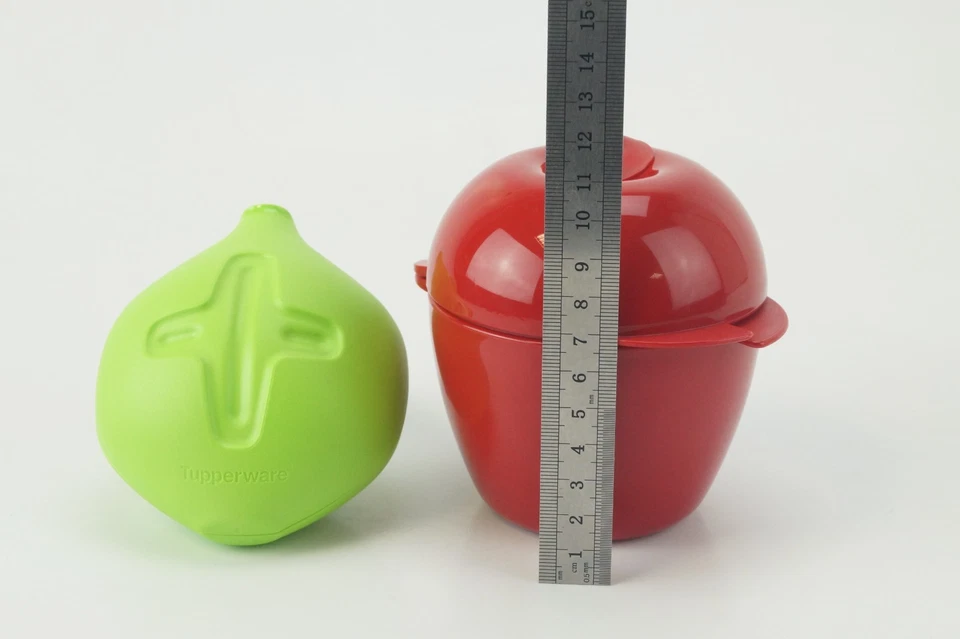 TUPPERWARE ZITRONELLO ZITRONENPRESSE SONDERMODELL GRÜN + Apfeldose rot Snackbox - Bild 2 von 3