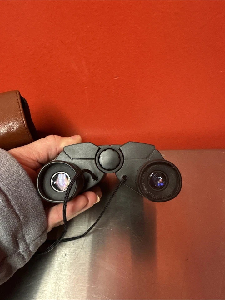 MINOX 10X25 BINOCULARS COMPACT! Free Shipping! - Image 3 of 4