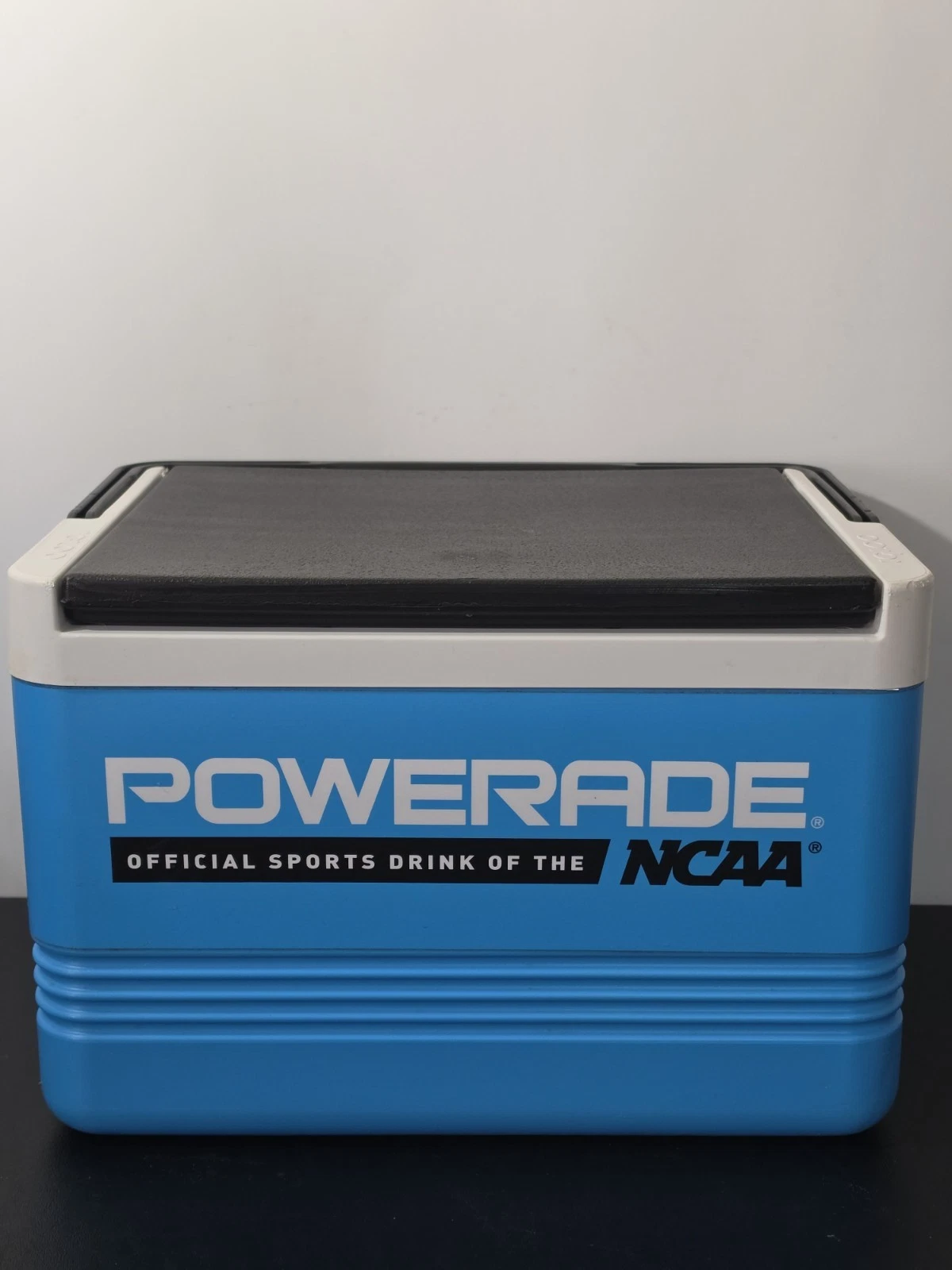 Igloo NCAA POWERADE Cooler - 12" x 9" x 8" - Used, In Great Condition - 12 Can
