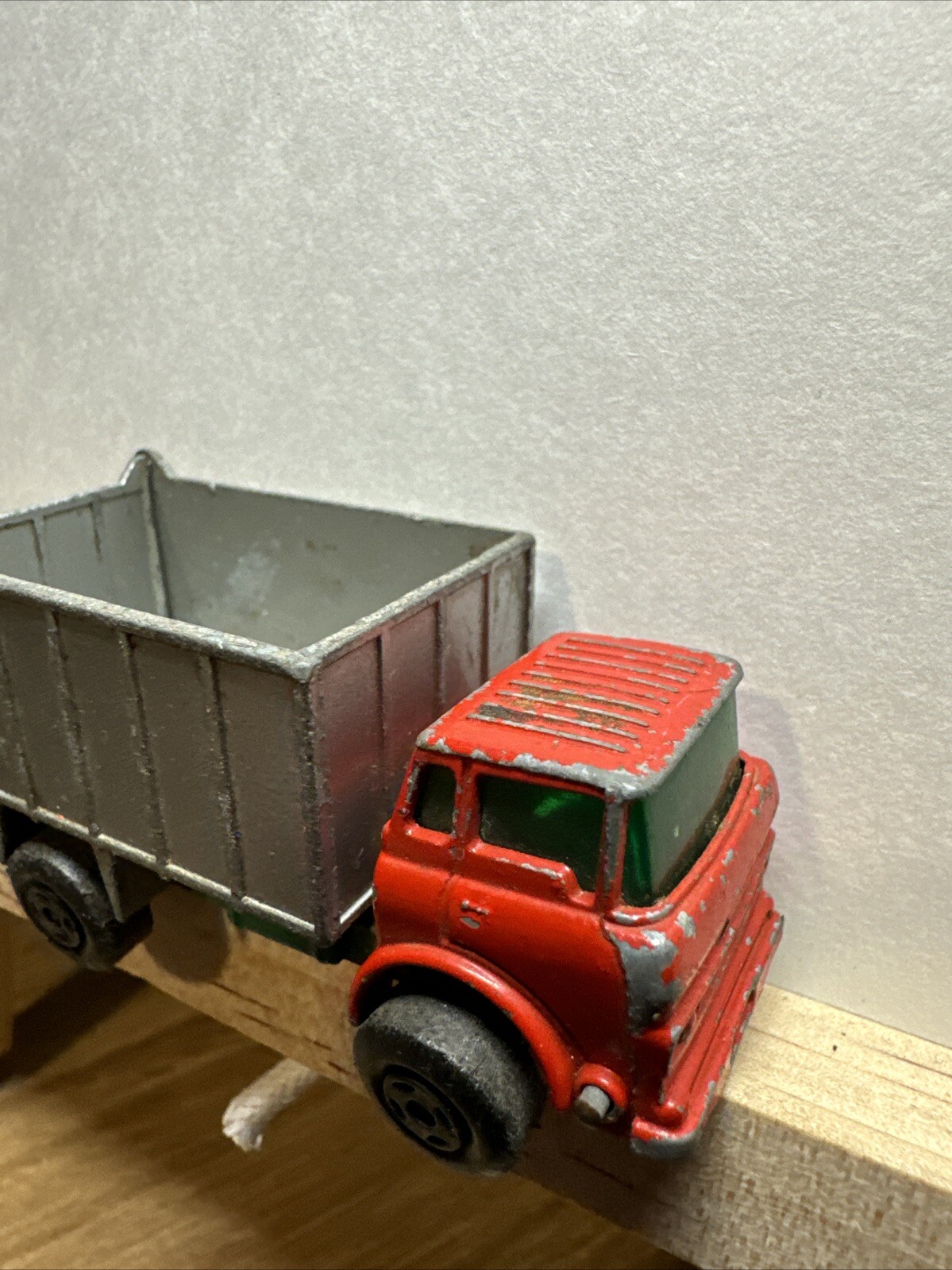 Picture 2 of 9