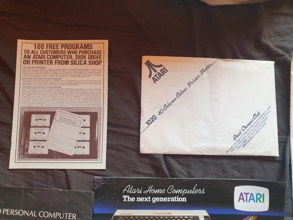 Collection of Atari Computer 400 600 800 Paperwork and Booklets Vintage - Image 2 of 4