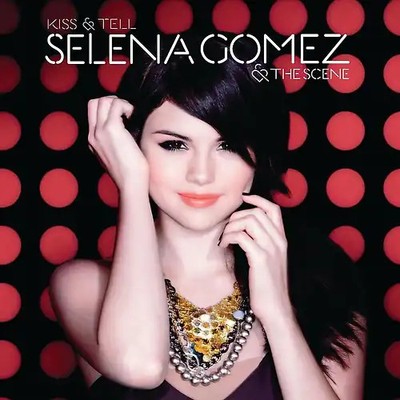 Selena & the Scene Gomez - Kiss & Tell